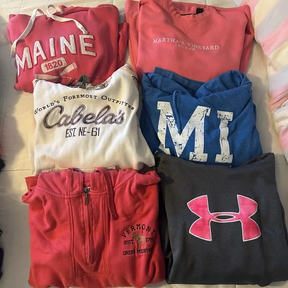 Assorted women’s sweatshirts - Picture 1 of 1